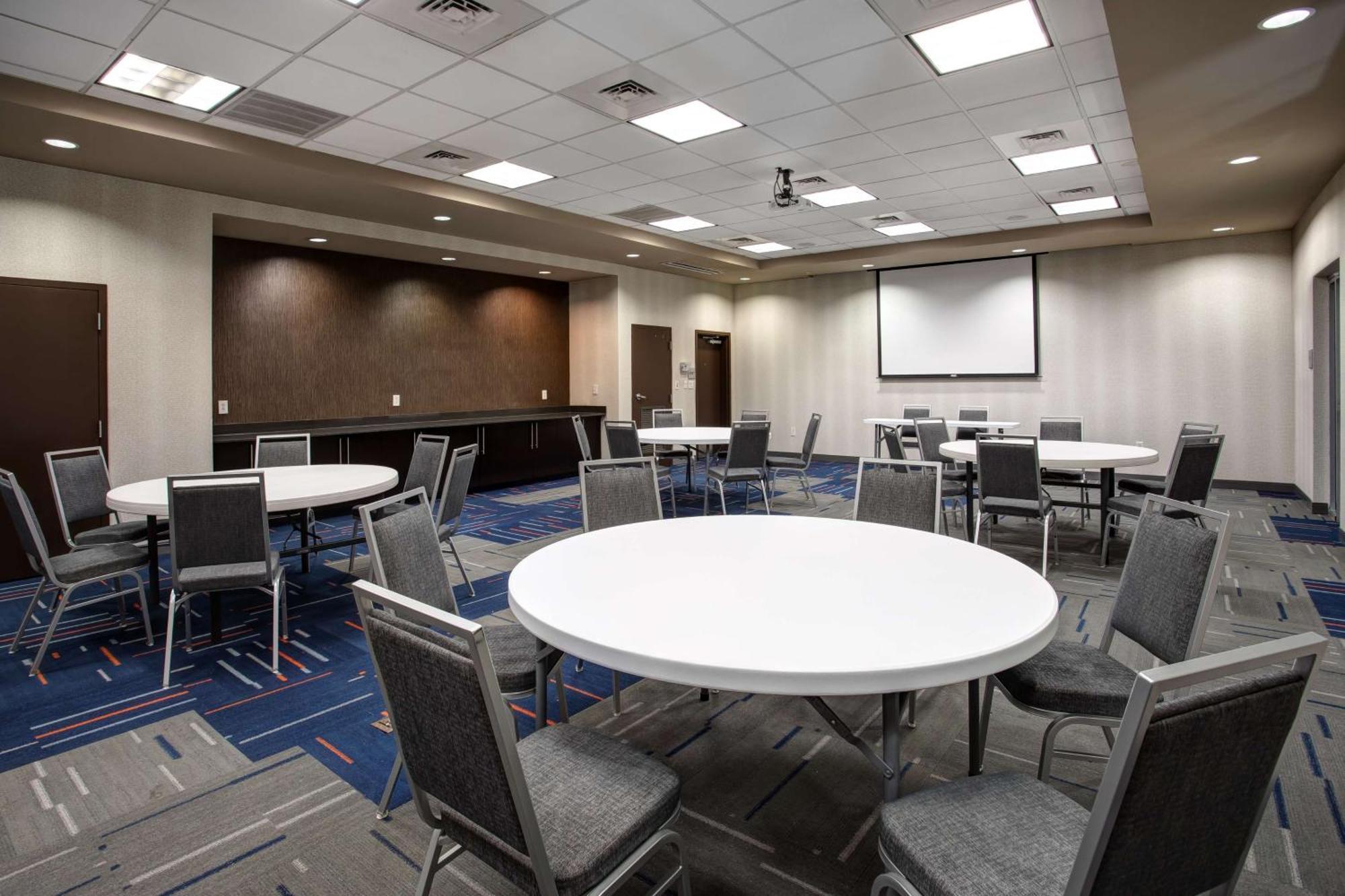 Hampton Inn & Suites Columbia/Southeast-Fort Jackson Екстер'єр фото
