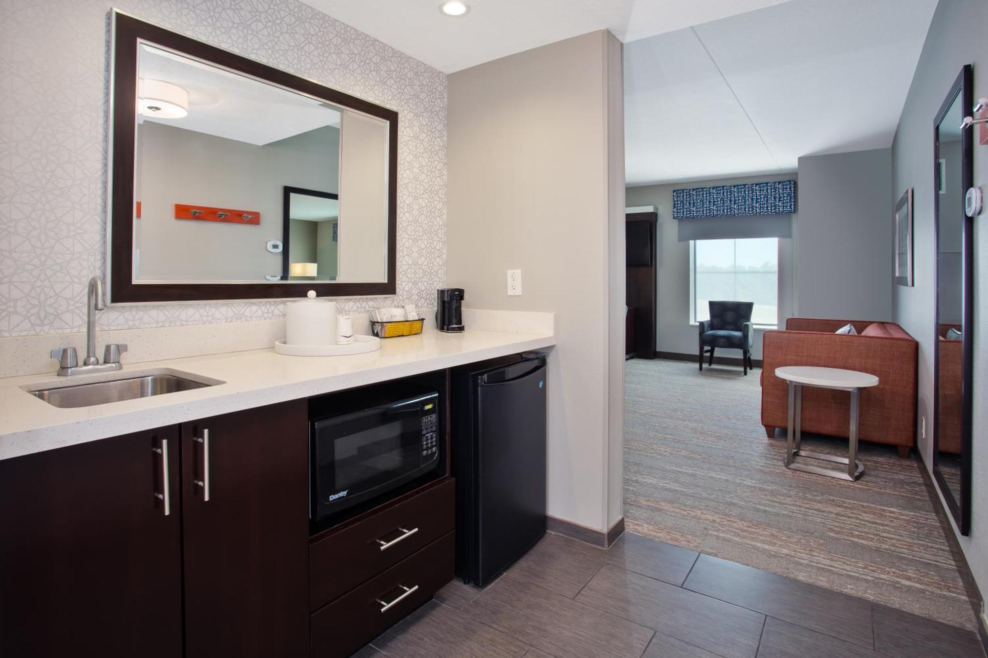 Hampton Inn & Suites Columbia/Southeast-Fort Jackson Екстер'єр фото